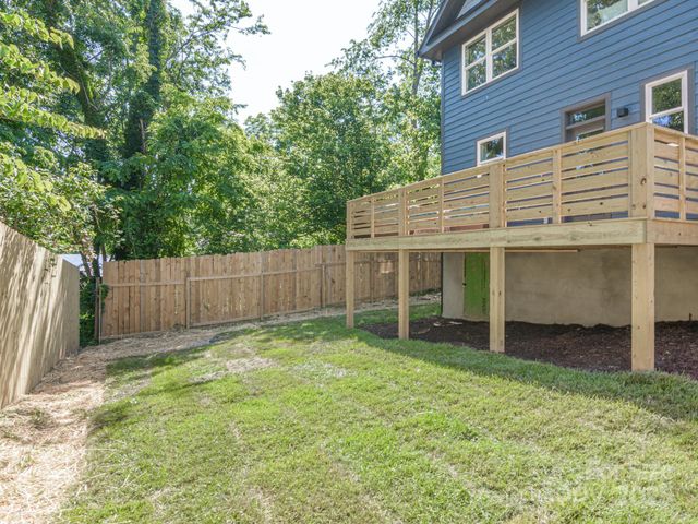 61 Vandalia Avenue, Asheville, NC 28806