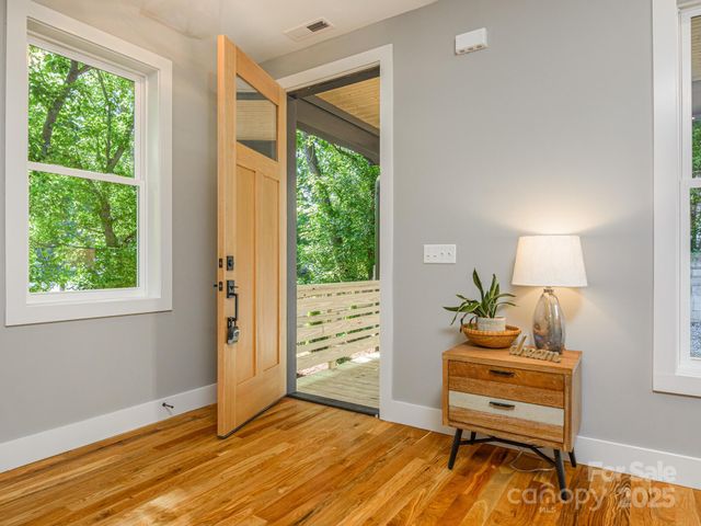 61 Vandalia Avenue, Asheville, NC 28806