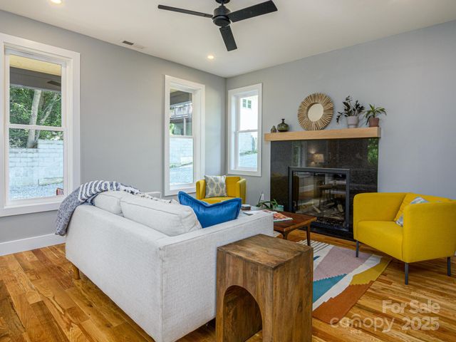 61 Vandalia Avenue, Asheville, NC 28806