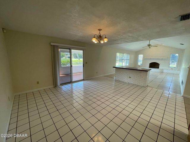 524 Pelican Bay Drive, Daytona Beach, FL 32119