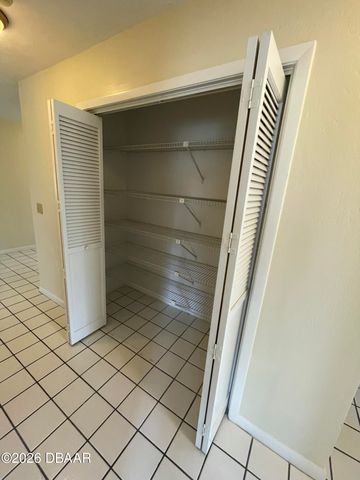 524 Pelican Bay Drive, Daytona Beach, FL 32119