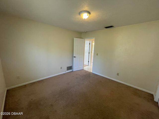 524 Pelican Bay Drive, Daytona Beach, FL 32119