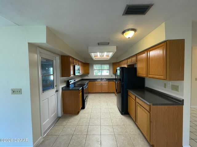 524 Pelican Bay Drive, Daytona Beach, FL 32119