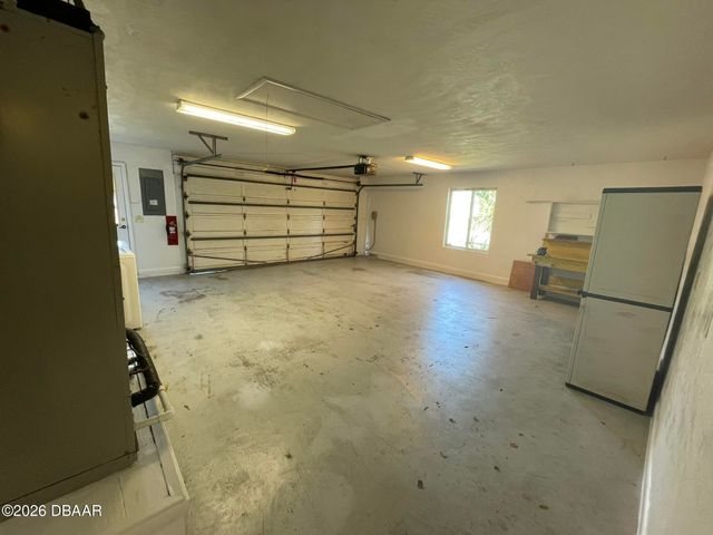 524 Pelican Bay Drive, Daytona Beach, FL 32119