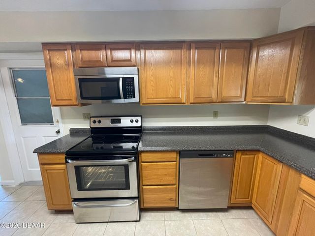 524 Pelican Bay Drive, Daytona Beach, FL 32119