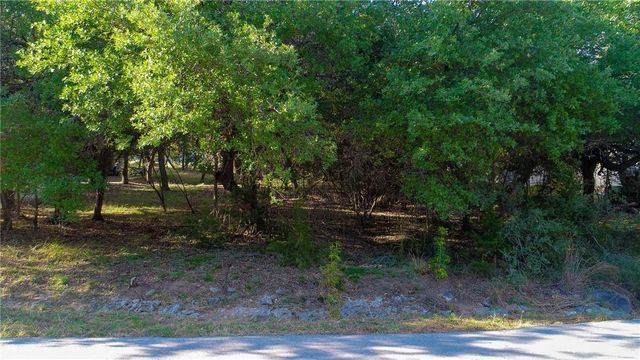 306 Cargill DR, Spicewood, TX 78669