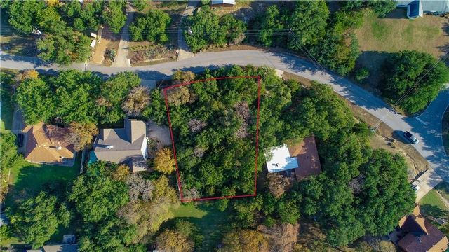 306 Cargill DR, Spicewood, TX 78669