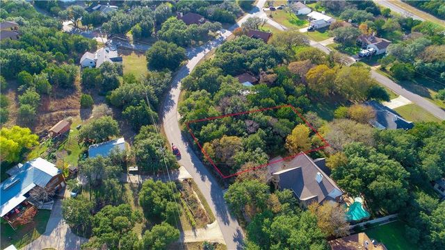 306 Cargill DR, Spicewood, TX 78669