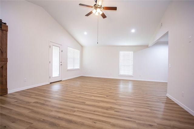 126 Salmon Lane, Russellville, AR 72802