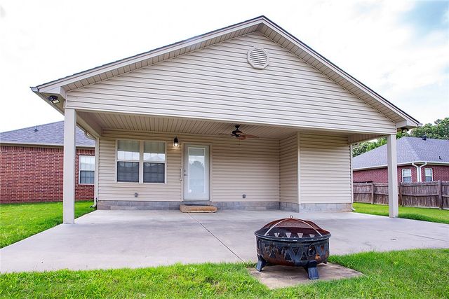 126 Salmon Lane, Russellville, AR 72802