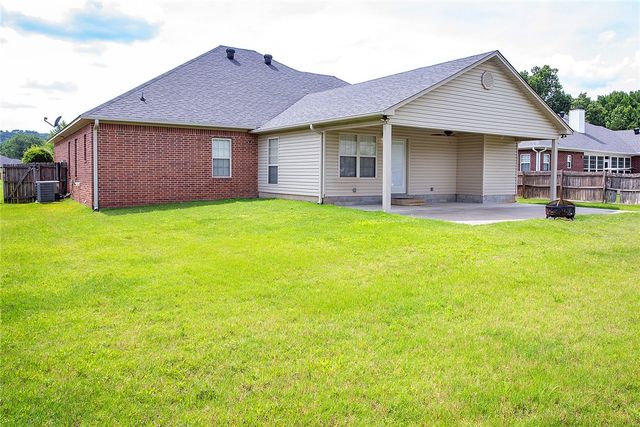126 Salmon Lane, Russellville, AR 72802