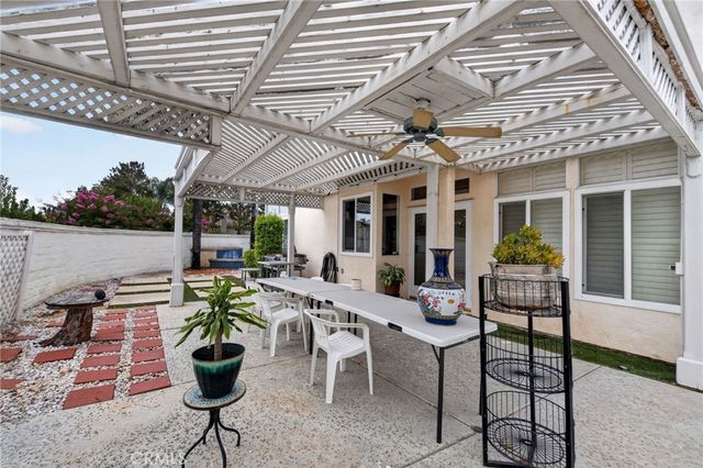 45388 Callesito Burgos, Temecula, CA 92592