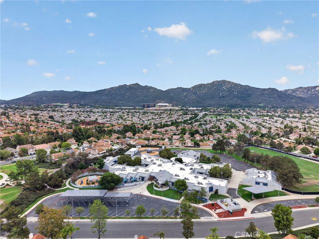 45388 Callesito Burgos, Temecula, CA 92592