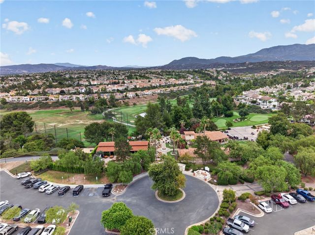 45388 Callesito Burgos, Temecula, CA 92592