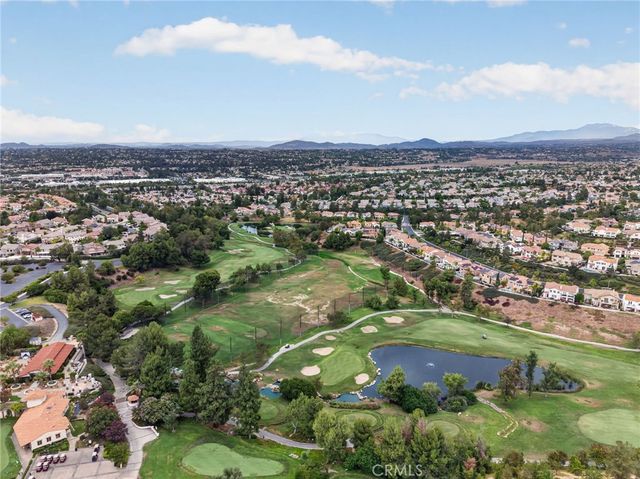 45388 Callesito Burgos, Temecula, CA 92592