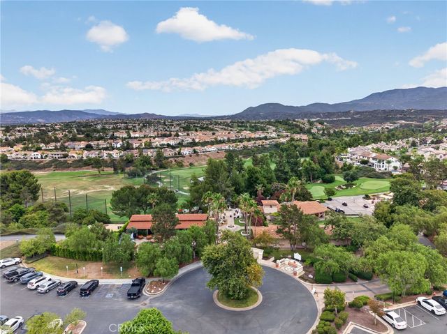 45388 Callesito Burgos, Temecula, CA 92592