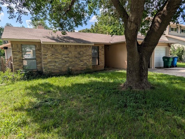 2005 Holly Springs DR, Taylor, TX 76574