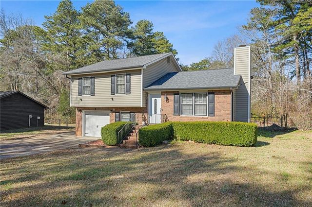 190 Belmont Farms Drive, Ellenwood, GA 30294