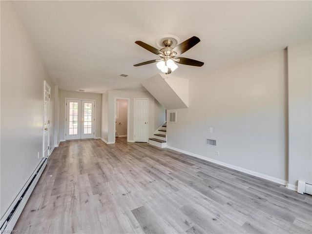 111 Charlton DR, Hampton, VA 23666