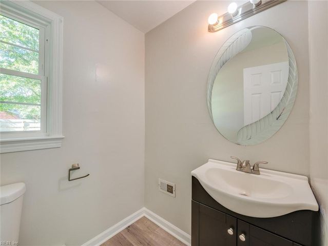 111 Charlton DR, Hampton, VA 23666