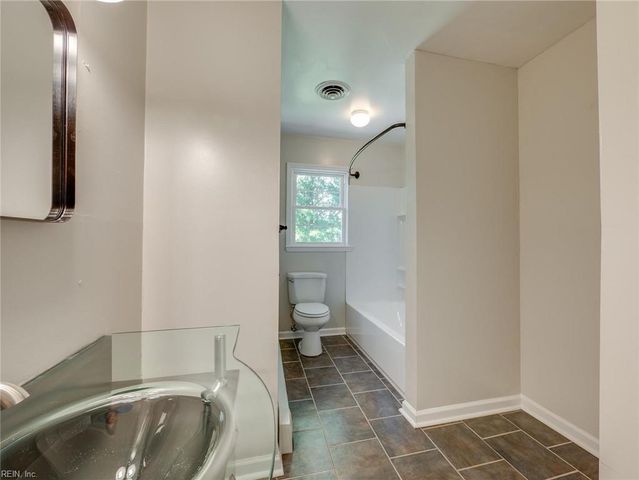 111 Charlton DR, Hampton, VA 23666