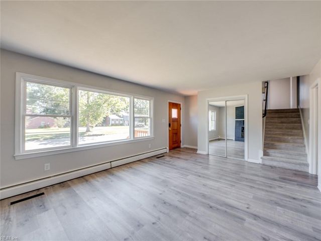 111 Charlton DR, Hampton, VA 23666
