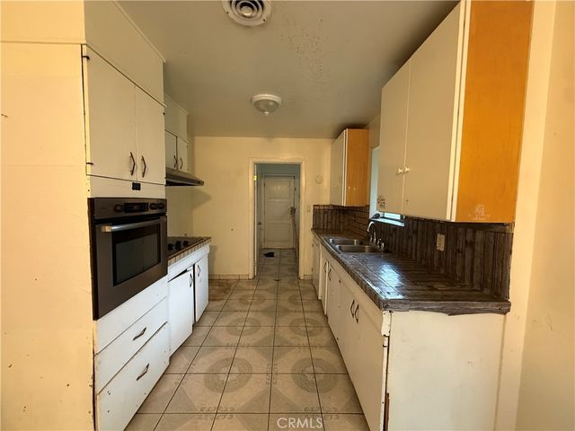 1616 E 21st Street, Merced, CA 95341