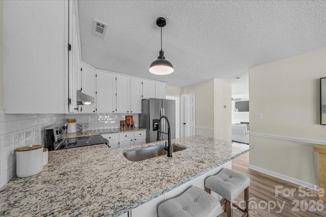 3120 Terra Glen Court, Matthews, NC 28105