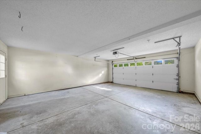 3120 Terra Glen Court, Matthews, NC 28105