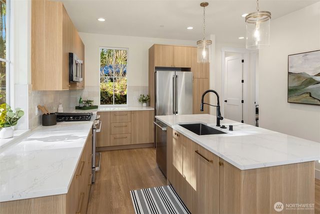 11810 NE 103rd Place, Kirkland, WA 98033