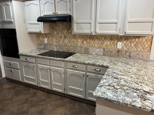 5617 Ridgerock Road, Fort Worth, TX 76132