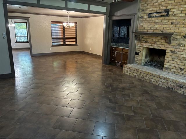 5617 Ridgerock Road, Fort Worth, TX 76132