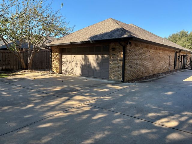 5617 Ridgerock Road, Fort Worth, TX 76132
