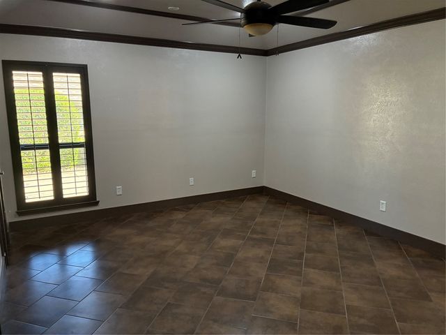 5617 Ridgerock Road, Fort Worth, TX 76132
