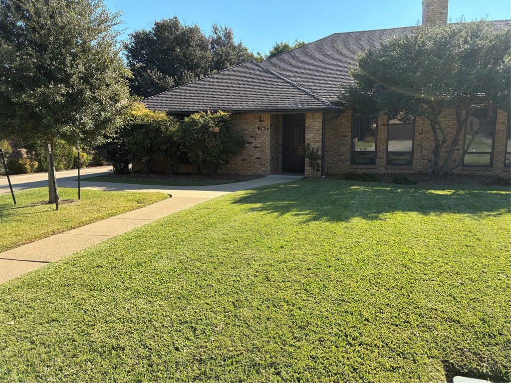 5617 Ridgerock Road, Fort Worth, TX 76132