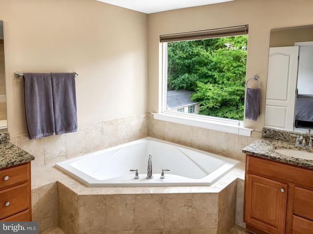 23017 HOLLOWAY CT, Hollywood, MD 20636