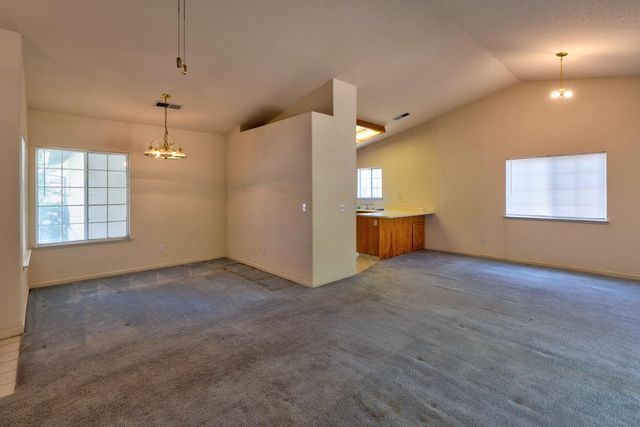 205 Clipper Court, Atwater, CA 95301