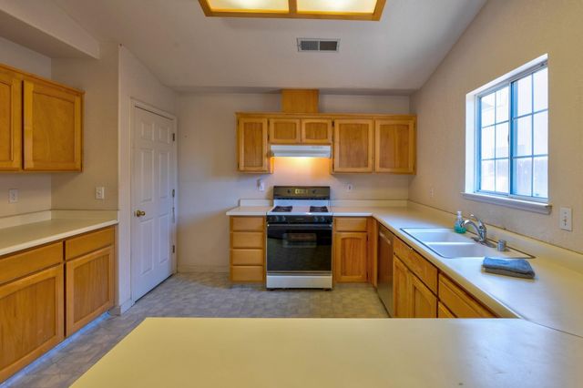 205 Clipper Court, Atwater, CA 95301