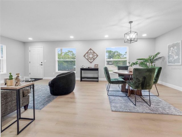 306 FLORAL DRIVE, Tampa, FL 33613