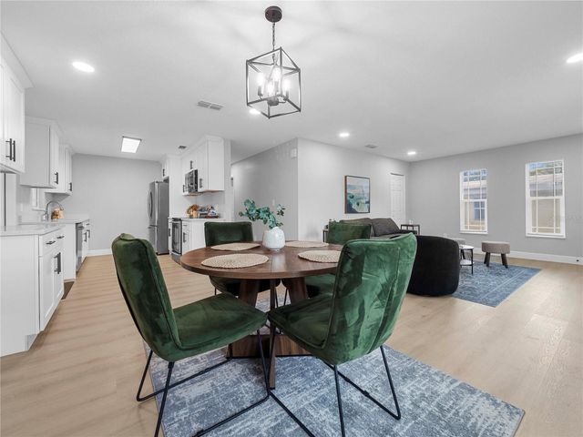306 FLORAL DRIVE, Tampa, FL 33613