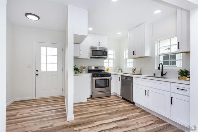 1015 Hoover Ave, National City, CA 91950