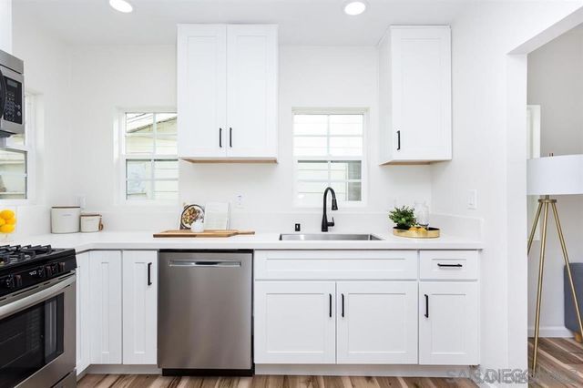 1015 Hoover Ave, National City, CA 91950