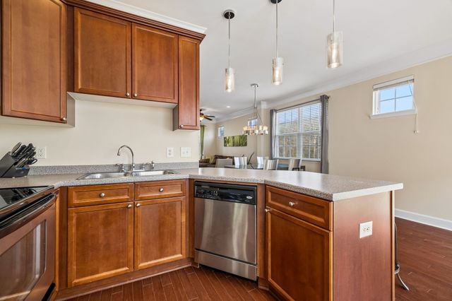 515 Saint Jules Ln, Nashville, TN 37211