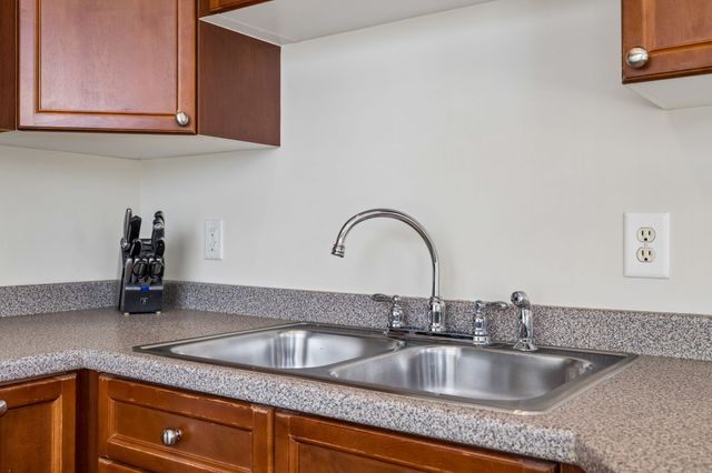 515 Saint Jules Ln, Nashville, TN 37211