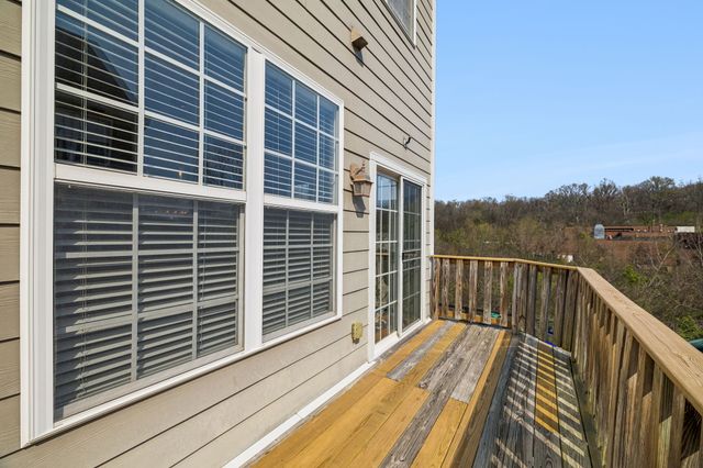 515 Saint Jules Ln, Nashville, TN 37211