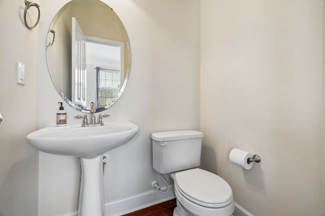 515 Saint Jules Ln, Nashville, TN 37211