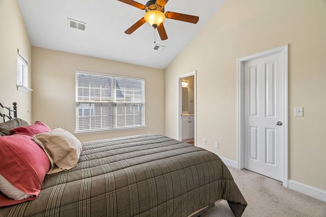 515 Saint Jules Ln, Nashville, TN 37211