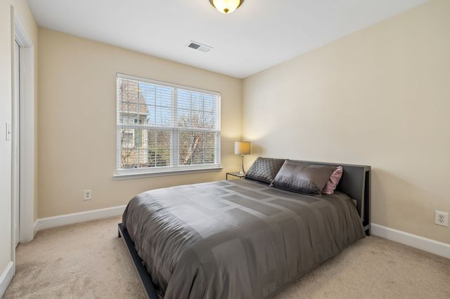 515 Saint Jules Ln, Nashville, TN 37211