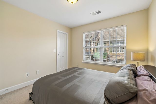 515 Saint Jules Ln, Nashville, TN 37211