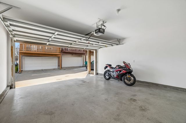 515 Saint Jules Ln, Nashville, TN 37211